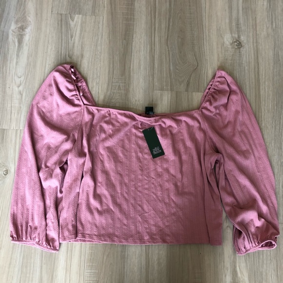 wild fable Tops - NWT Wild Fable Plus Crop Top